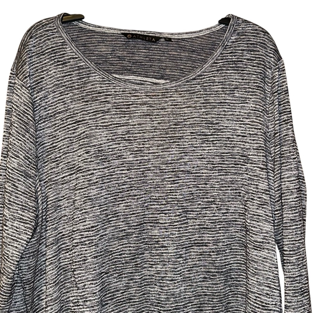 Athleta Gray Space-Dye Long Sleeve Open Back Workout Top Size XL - Picture 3 of 10